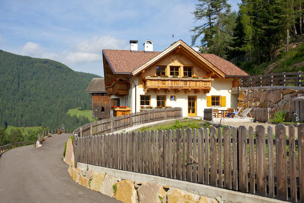 Vila Angerle Hof Nova Levante Exteriér fotografie