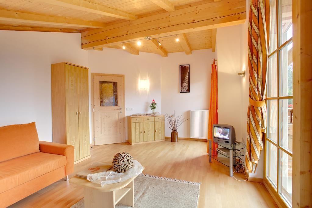 Vila Angerle Hof Nova Levante Pokoj fotografie