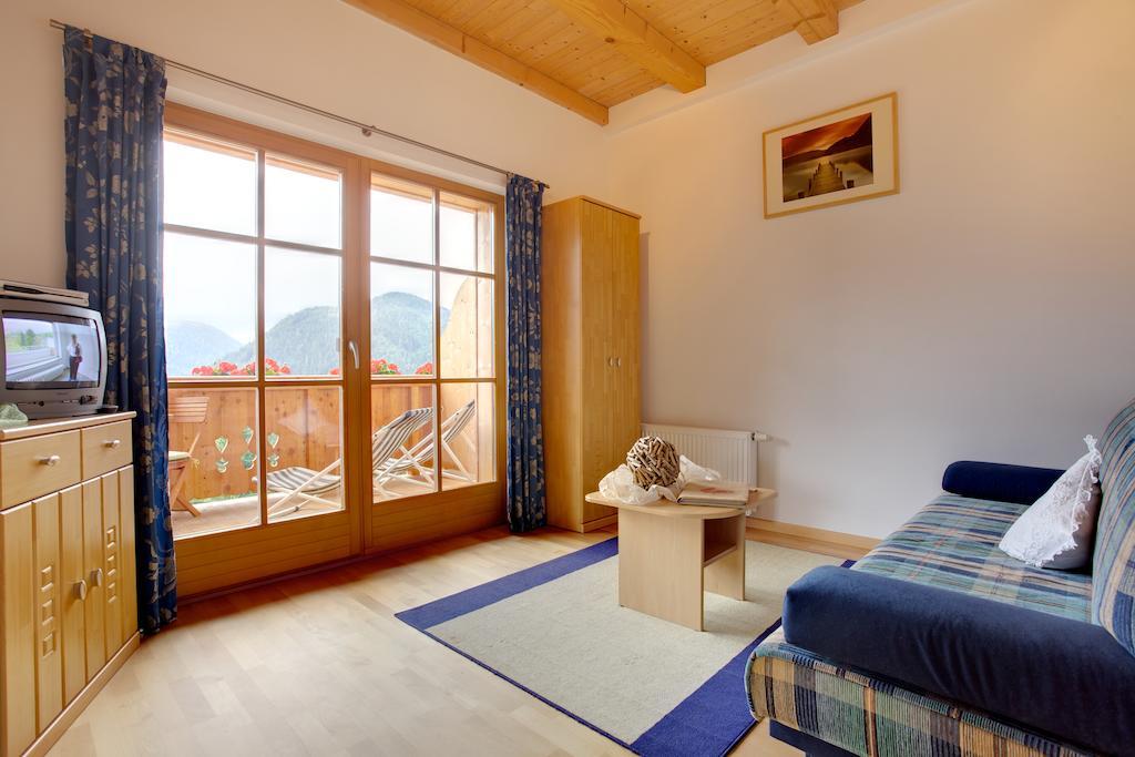 Vila Angerle Hof Nova Levante Pokoj fotografie